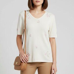 Vintage 90s Embroidered Floral Sweater Short Sleeve Soft Cottage Grandmacore Top